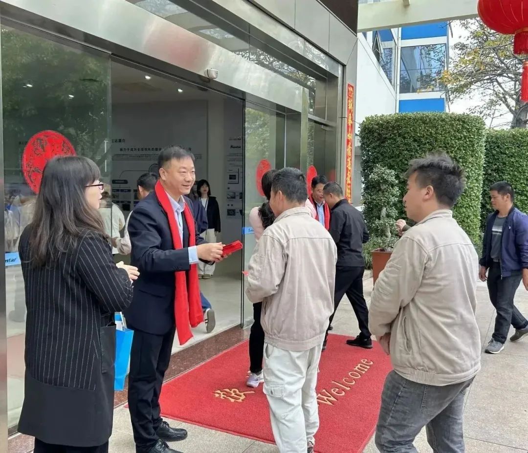 老哥俱乐部-老哥必备的交流社区