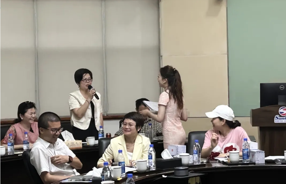 老哥俱乐部-老哥必备的交流社区