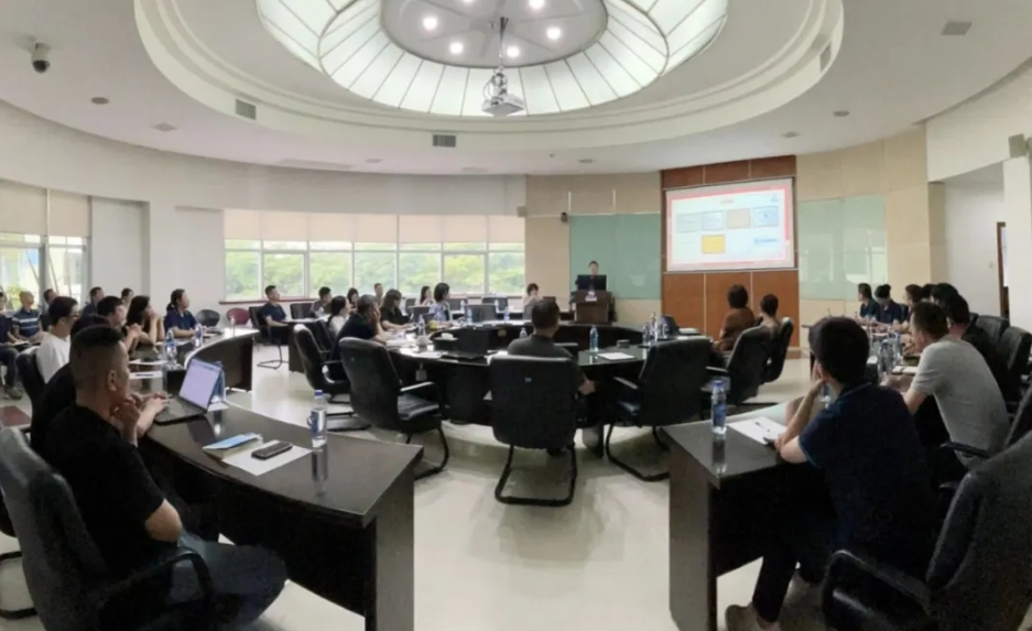 老哥俱乐部-老哥必备的交流社区