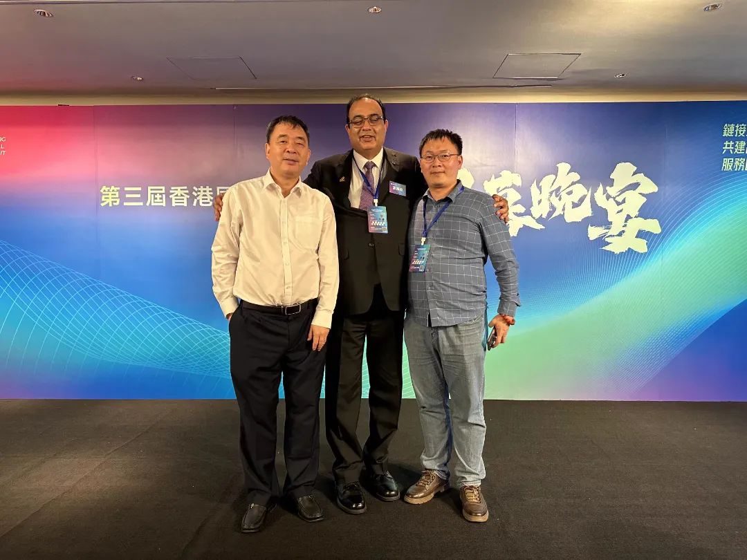 老哥俱乐部-老哥必备的交流社区