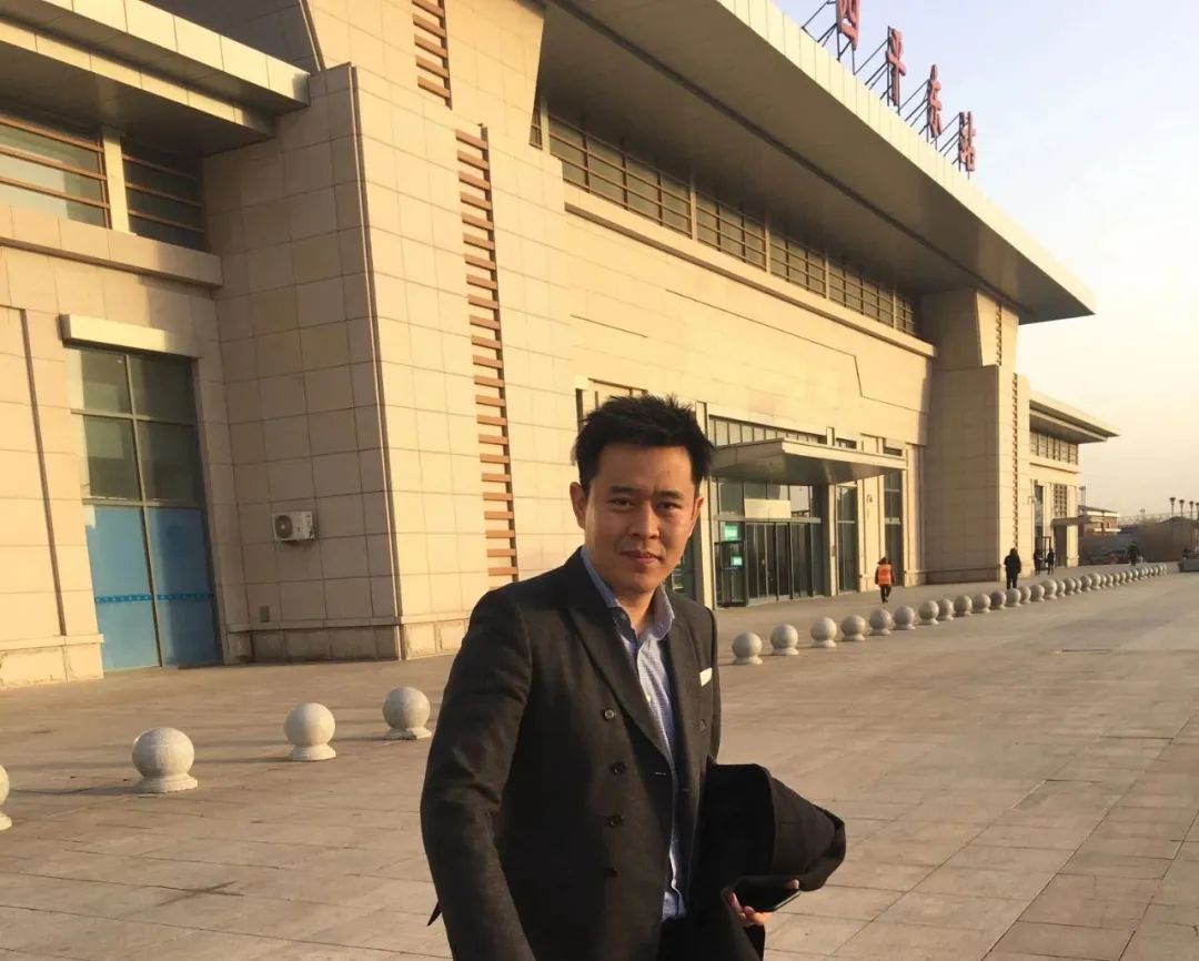 老哥俱乐部-老哥必备的交流社区