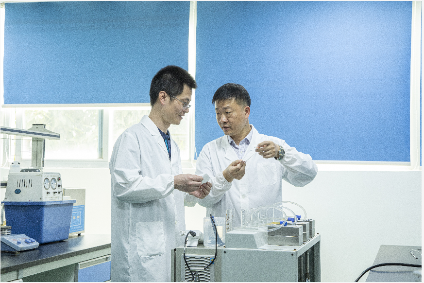 老哥俱乐部-老哥必备的交流社区