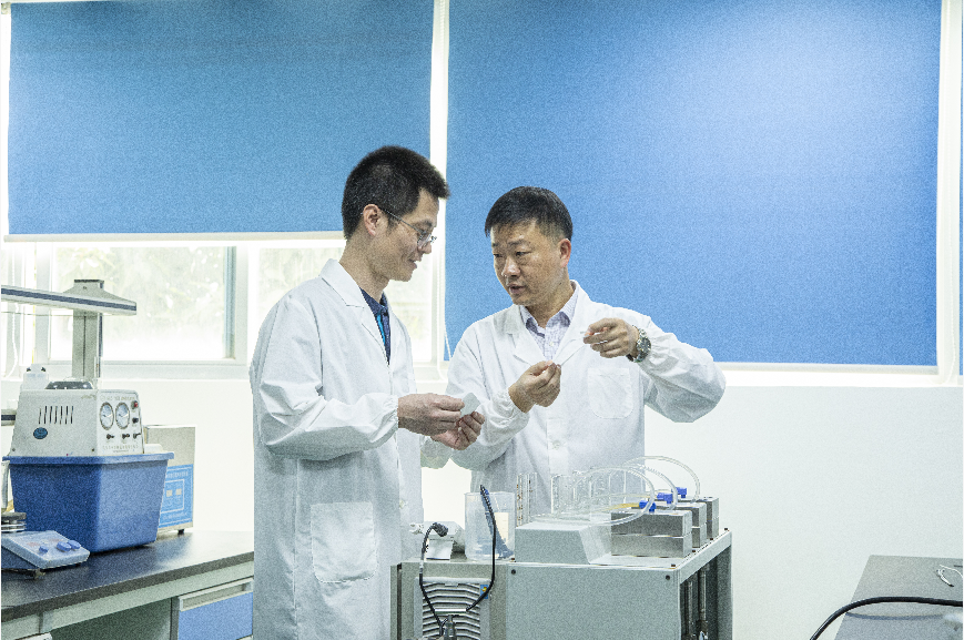 老哥俱乐部-老哥必备的交流社区