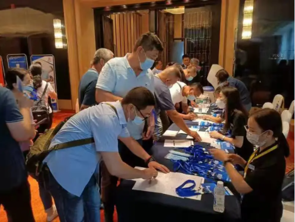 老哥俱乐部-老哥必备的交流社区