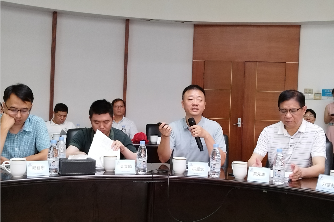 老哥俱乐部-老哥必备的交流社区